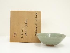 加藤常二造　貫入青磁桔梗茶碗（共箱）